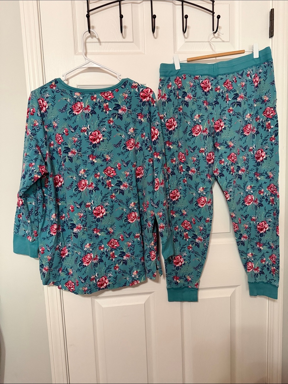 Vera Bradley Floral Teal Pajama Set - Picture 3 of 4